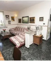 CASELLA – CASA SEMI INDIPENDENTE CON SPLENDIDO GIARDINO CASELLA – CASA SEMI INDIPENDENTE CON SPLENDIDO GIARDINO