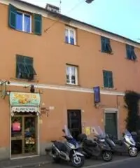 Vendita appartamento mq. 80 - Zona Molassana Vendita appartamento mq. 80 - Zona Molassana