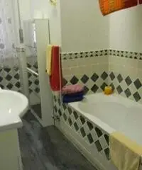 Vendita Cinque locali in Piazza Canessa