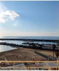 Vendita Cinque locali in Corso Orazio Raimondo