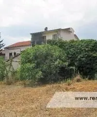 Avezzano -  Villa 8 locali € 85.000 T715