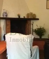 T
rifamiliare in vendita a Ameglia T
rifamiliare in vendita a Ameglia