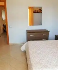 GIARDINI NAXOS Recanati: Bivano, N. 2 Garages, Posto auto