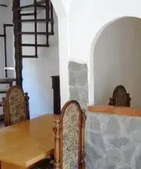 PRIVATO VENDE DIRETTAMENTE CASA INDIPENDENTE IN CENTRO PAESE PRIVATO VENDE DIRETTAMENTE CASA INDIPENDENTE IN CENTRO PAESE