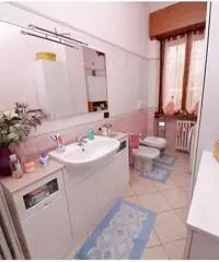 Arcore (MB): 3 Locali più servizi con cantina e poss.tà posto auto Arcore (MB): 3 Locali più servizi con cantina e poss.tà posto auto