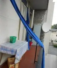 Villasanta(MB): 2 locali più servizi. Cantina e Balcone. Villasanta(MB): 2 locali più servizi. Cantina e Balcone.