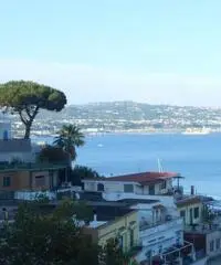 rifITI 013-SU25620 - Appartamento in Vendita a Bacoli - Baia di 100 mq rifITI 013-SU25620 - Appartamento in Vendita a Bacoli - Baia di 100 mq