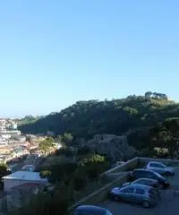 rifITI 013-SU25620 - Appartamento in Vendita a Bacoli - Baia di 100 mq rifITI 013-SU25620 - Appartamento in Vendita a Bacoli - Baia di 100 mq