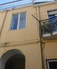rifITI 024-av 142 - Stabile/Palazzo in Vendita a Giugliano in Campania di 400 mq rifITI 024-av 142 - Stabile/Palazzo in Vendita a Giugliano in Campania di 400 mq
