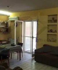 rifITI 049-SU26104 - Appartamento in Vendita a Giugliano in Campania di 85 mq rifITI 049-SU26104 - Appartamento in Vendita a Giugliano in Campania di 85 mq