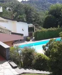 Appartamento con piscina collinare Orta Appartamento con piscina collinare Orta