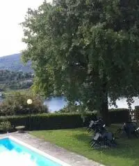 Appartamento con piscina collinare Orta Appartamento con piscina collinare Orta