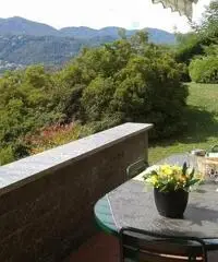 Appartamento con piscina collinare Orta Appartamento con piscina collinare Orta