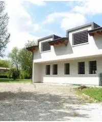 Peraga: Vendita Casa indipendente da 350mq