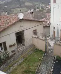 Abitazione nel Centro Storico di Preci con Giardino privato panoramico