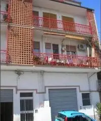 Appartamento in vendita in via Cappuccini, 110, Loreto Aprutino Appartamento in vendita in via Cappuccini, 110, Loreto Aprutino