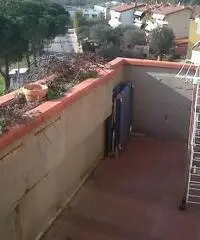 Comeana, terzo ed utimo piano con ascensore, con bella vista panoramica, soggiorno, cucina, due came Comeana, terzo ed utimo piano con ascensore, con bella vista panoramica, soggiorno, cucina, due came