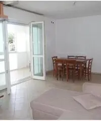 Cervia - appartamento tre camere, due bagni, posto auto e garage Cervia - appartamento tre camere, due bagni, posto auto e garage