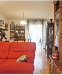 Pinarella, appartamento tre camere e due bagni Pinarella, appartamento tre camere e due bagni