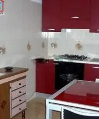 immobile in posizione angolare con terrazzo e doppio ingresso immobile in posizione angolare con terrazzo e doppio ingresso