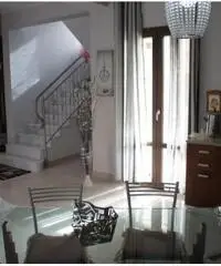 SIRACUSA, PIZZUTA, VENDESI VILLA NUOVA COSTRUZIONE CON GIARDINO