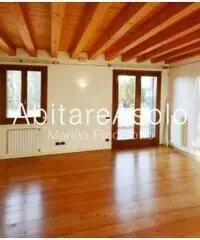Vendita Villa in Via Molini Vendita Villa in Via Molini