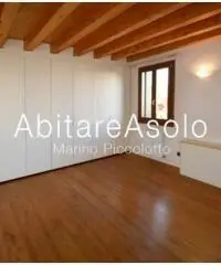 Vendita Villa in Via Molini Vendita Villa in Via Molini
