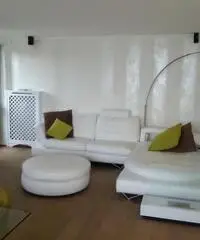 Appartamento vista mare terrazzo e box Appartamento vista mare terrazzo e box