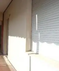 Centro città: Vendita Cinque locali in Via Girolamo Crescentini Centro città: Vendita Cinque locali in Via Girolamo Crescentini