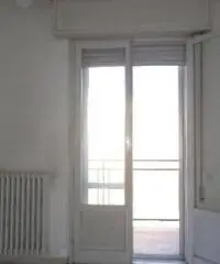 Centro città: Vendita Cinque locali in Via Girolamo Crescentini Centro città: Vendita Cinque locali in Via Girolamo Crescentini