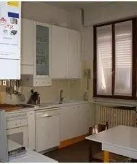 Centro città: Vendita Multilocale da 236mq con posto auto