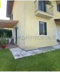 Vendita Casa indipendente in Via X giugno, 8