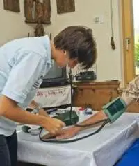 CERCASI BADANTE IN REGIME DI CONVIVENZA