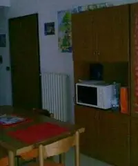 Porta-Rudiae (Lecce) fittasi singola, con balconcino, a stud