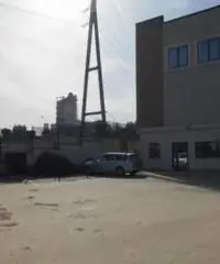 Affitto Capannone in via della Sviluppo Affitto Capannone in via della Sviluppo