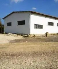 Affitto Capannone in via claudia