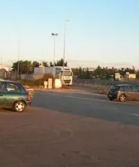 Affitto Capannone in Via Siligato