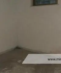 Affitto Laboratorio in via del Tridente,13