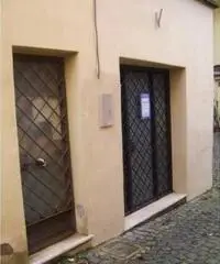 Affitto Magazzino in Piazza Metabo