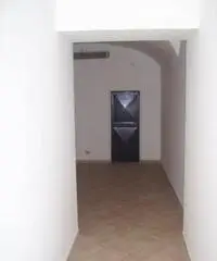 Affitto Magazzino in Piazza Metabo