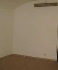 Affitto Magazzino in Piazza Metabo