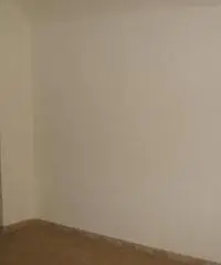 Affitto Magazzino in Piazza Metabo