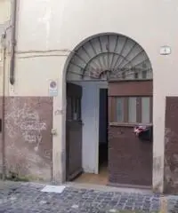 Affitto Magazzino in Via Ottaviani