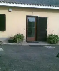 ARICCIA VALLERICCIA LOCALE ARTIGIANALE ED UFFICI PER COMPLESSIVI DI MQ 420 - POSSIBILE VENDITA FRAZI ARICCIA VALLERICCIA LOCALE ARTIGIANALE ED UFFICI PER COMPLESSIVI DI MQ 420 - POSSIBILE VENDITA FRAZI