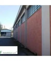 Bagni Di Tivoli: Affitto Capannone in Via del Barco Bagni Di Tivoli: Affitto Capannone in Via del Barco