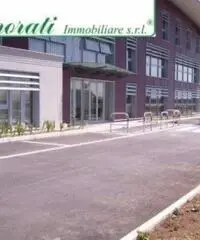 Bagni Di Tivoli: Vendita Capannone in Via Tiburtina Valeria Bagni Di Tivoli: Vendita Capannone in Via Tiburtina Valeria