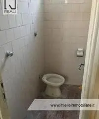 Boccea -  Laboratorio 4 locali € 900 LA401 Boccea -  Laboratorio 4 locali € 900 LA401