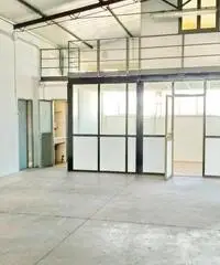 Capannone commerciale 180 mÂ² a Monterotondo Scalo (Rm)