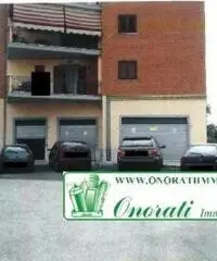 Colle Fiorito: Vendita Laboratorio da 320mq Colle Fiorito: Vendita Laboratorio da 320mq