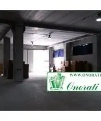 Guidonia: Affitto Magazzino in Via Nazionale Tiburtina
